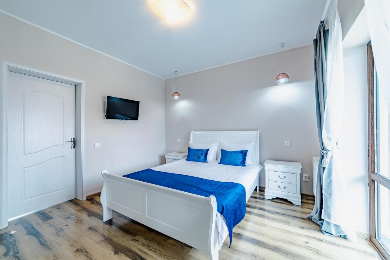 Yael Luxury Apartments 2 Buşteni Exteriör bild