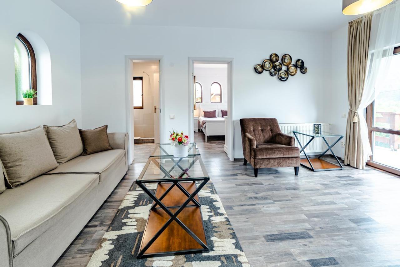 Yael Luxury Apartments 2 Buşteni Exteriör bild