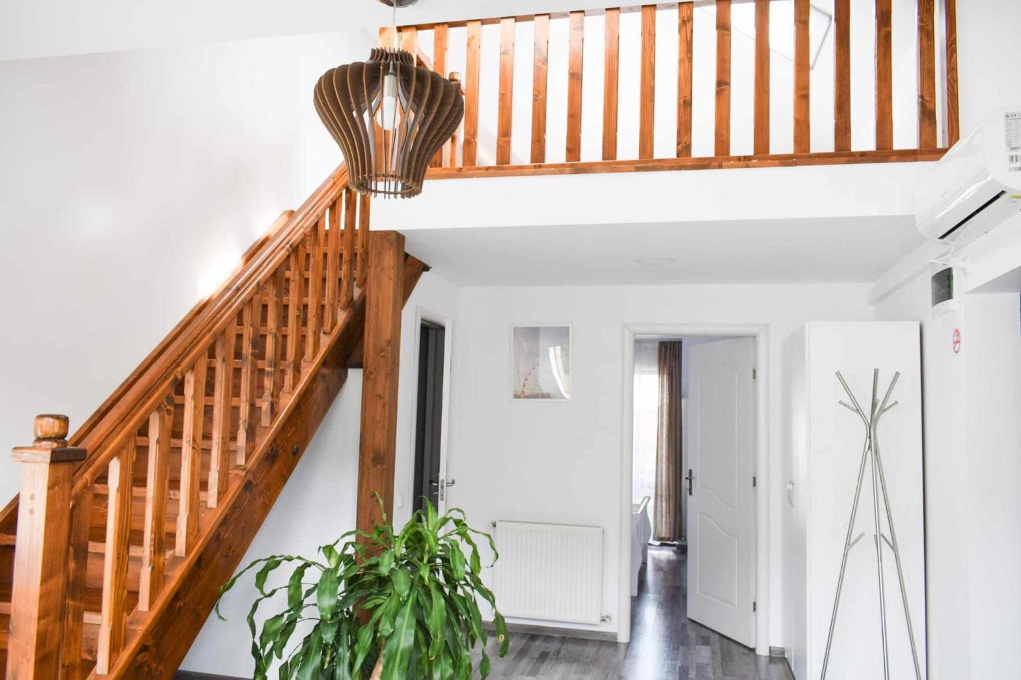 Yael Luxury Apartments 2 Buşteni Exteriör bild
